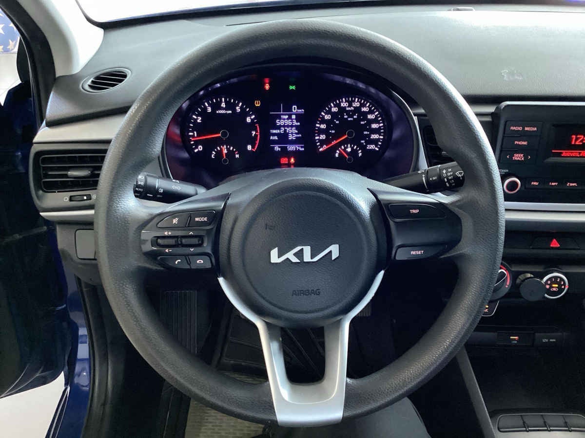 2023 Kia KIA RIO SEDAN 4p L L41.6 Man
