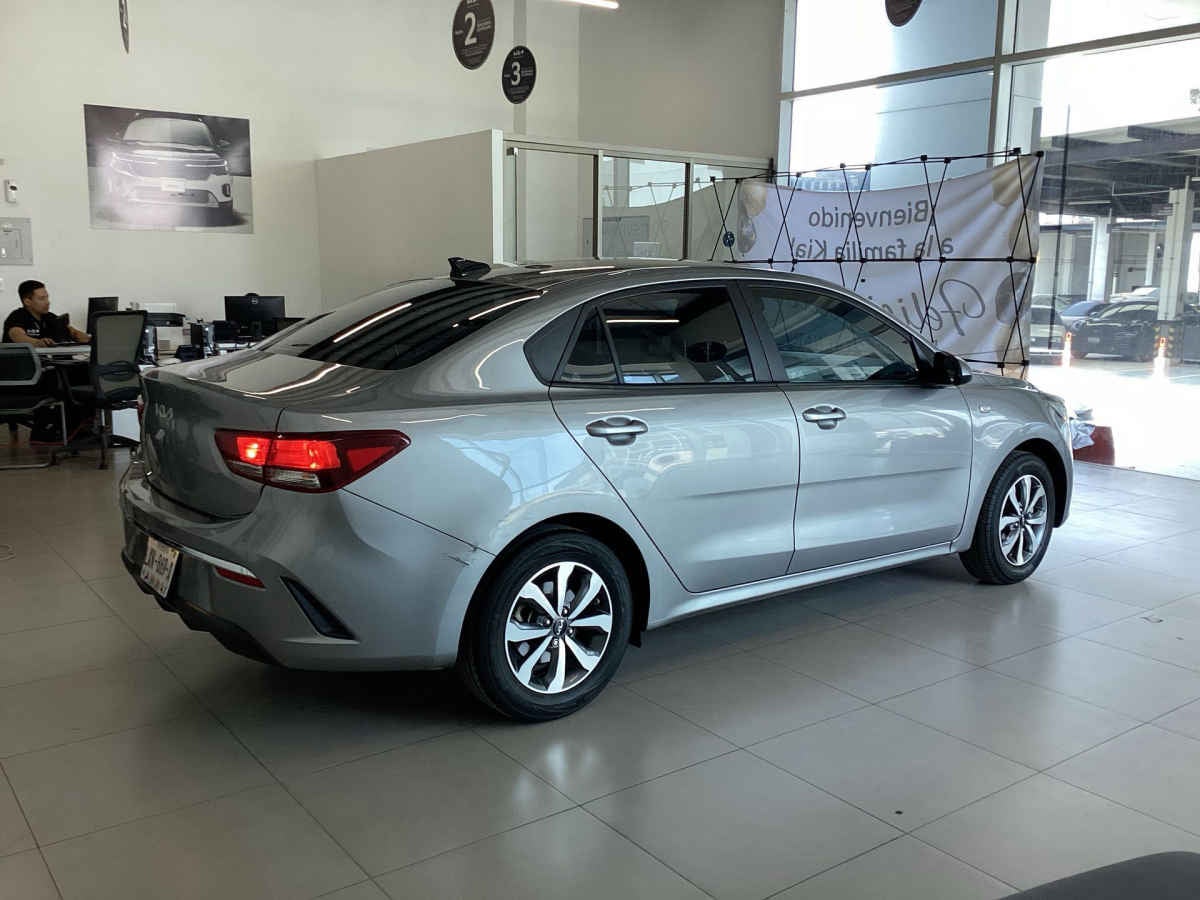 2023 Kia KIA RIO SEDAN 4p LX L4/1.6 Man