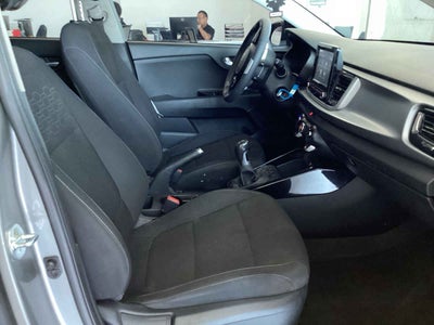 2023 Kia KIA RIO SEDAN 4p LX L4/1.6 Man
