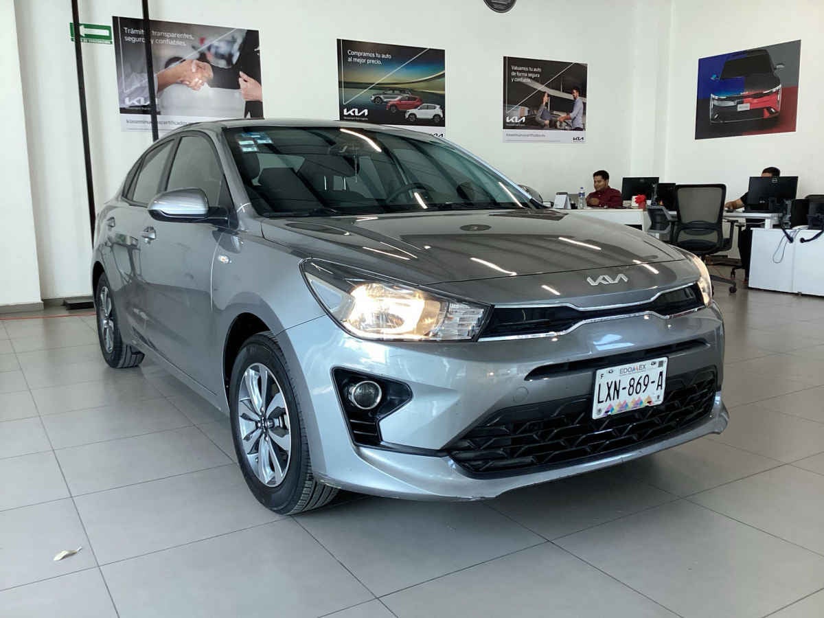 2023 Kia KIA RIO SEDAN 4p LX L4/1.6 Man