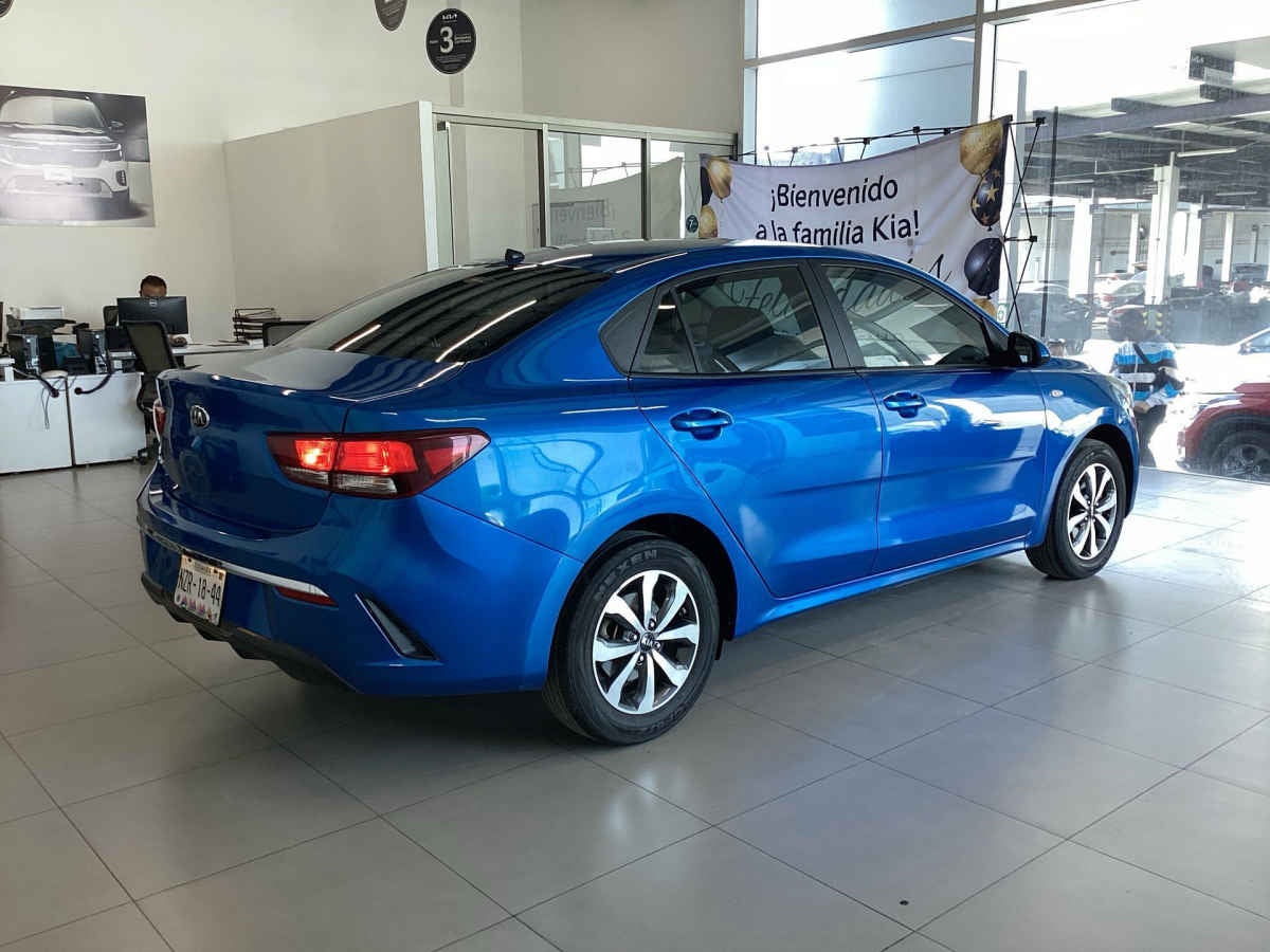 2021 Kia KIA RIO SEDAN 4p LX L4/1.6 Aut
