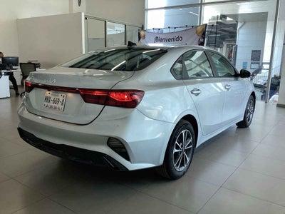 2023 Kia FORTE SEDAN 4p LX L4/2.0 Man
