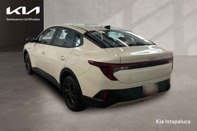 2027 Kia K3 4p LX L4/1.6 Aut