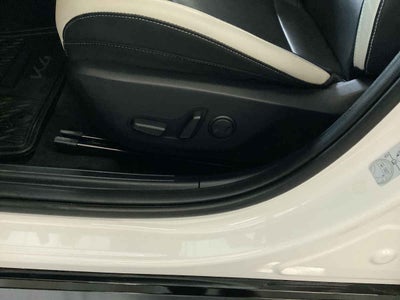 2026 Kia K4 4p GT Line L4/2.0 Aut