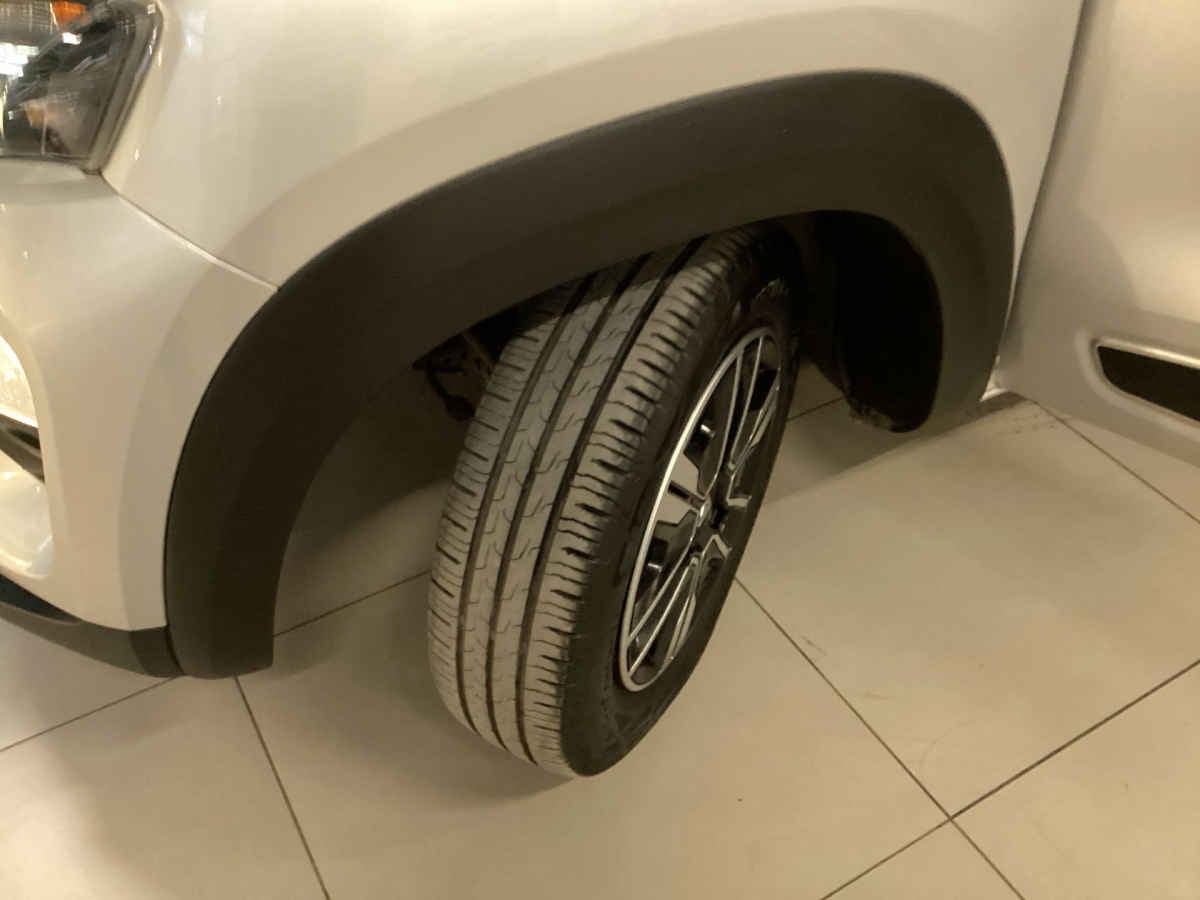 2025 Renault Kwid 5p Iconic L3/1.0 Man