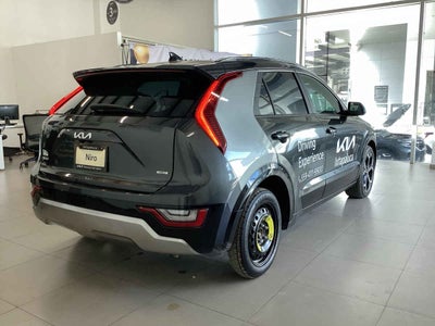 2025 Kia Niro 5p EX L4/1.6 HEV Aut