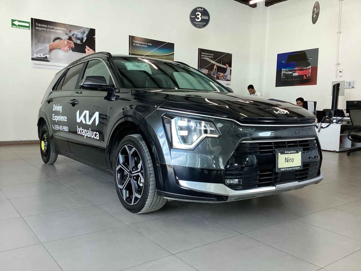 2025 Kia Niro 5p EX L4/1.6 HEV Aut