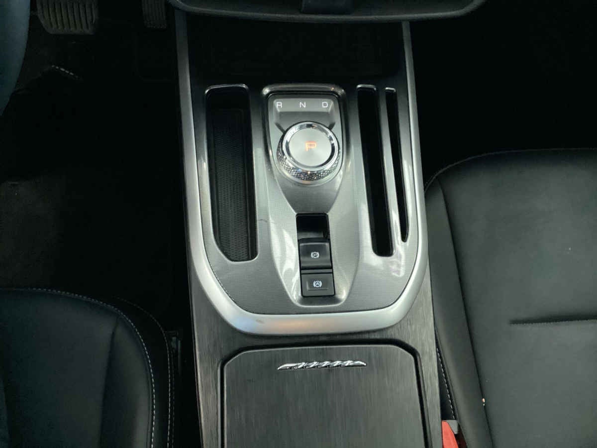 2025 HAVAL Jolion 5p Premium HEV L4/1.5/T Aut 1.67 kwh