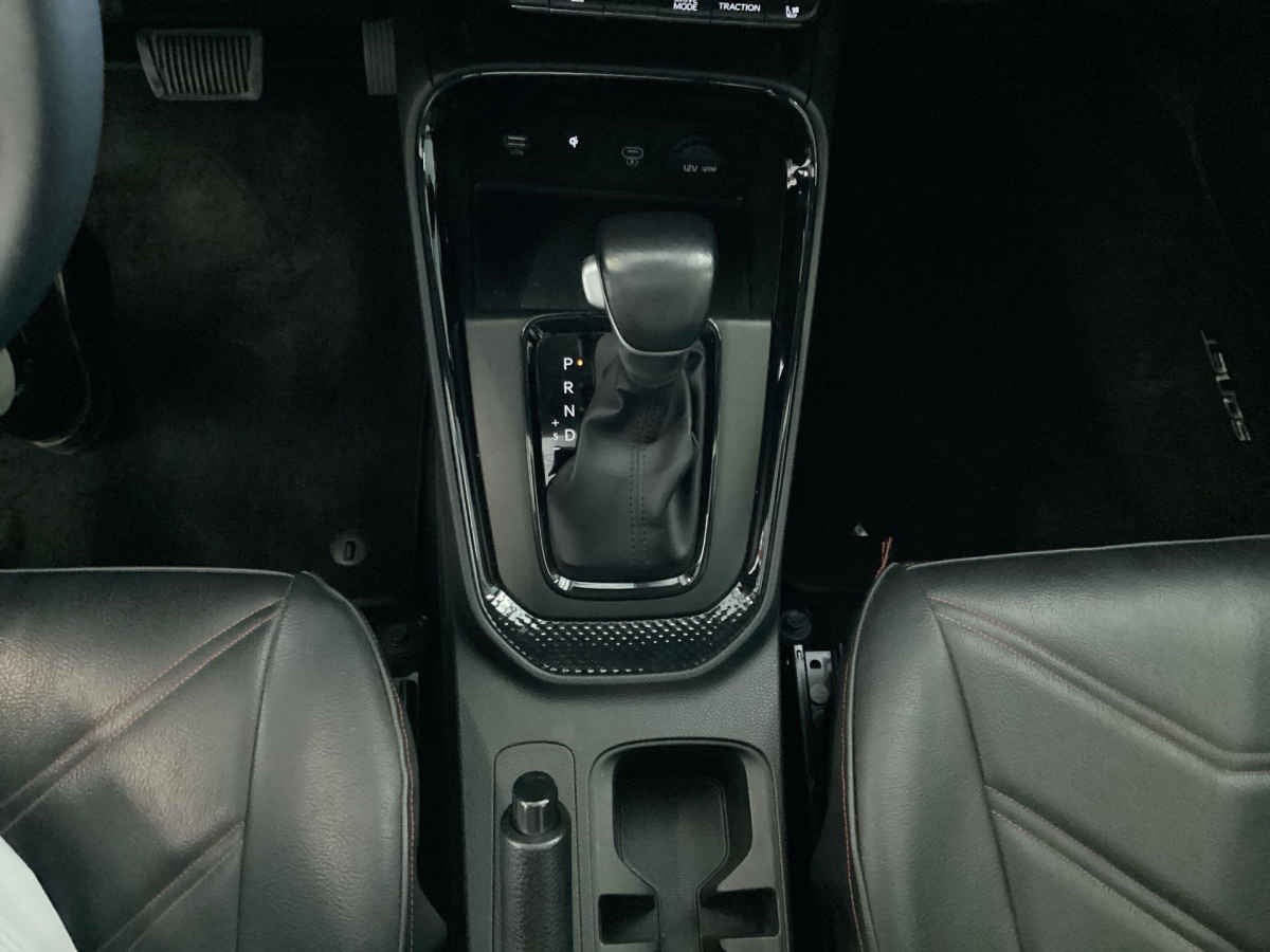 2024 Kia Sonet 5p SX L4/1.5 Aut