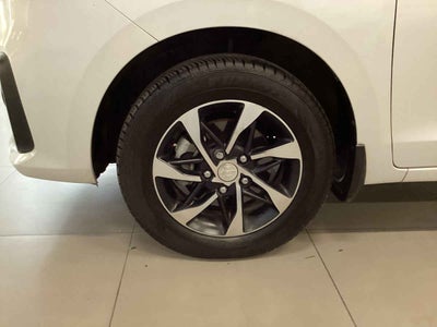 2024 Suzuki Ertiga 5p Boostergreen GLX HEV L4/1.5 Aut.