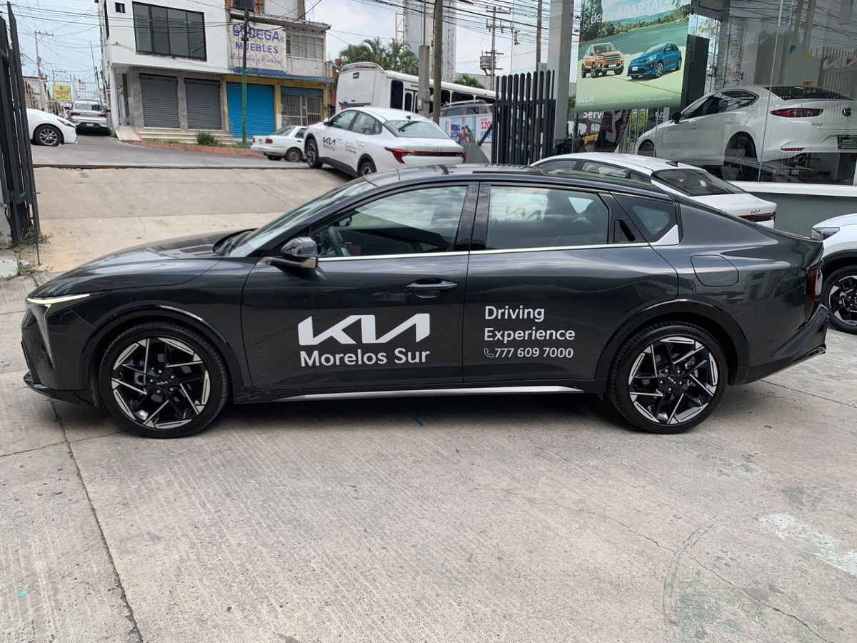 2027 Kia K4 4p GT Line L4/2.0 Aut
