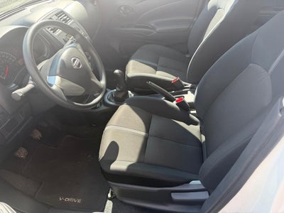 2025 Nissan V-Drive 1.6 A/C Mt