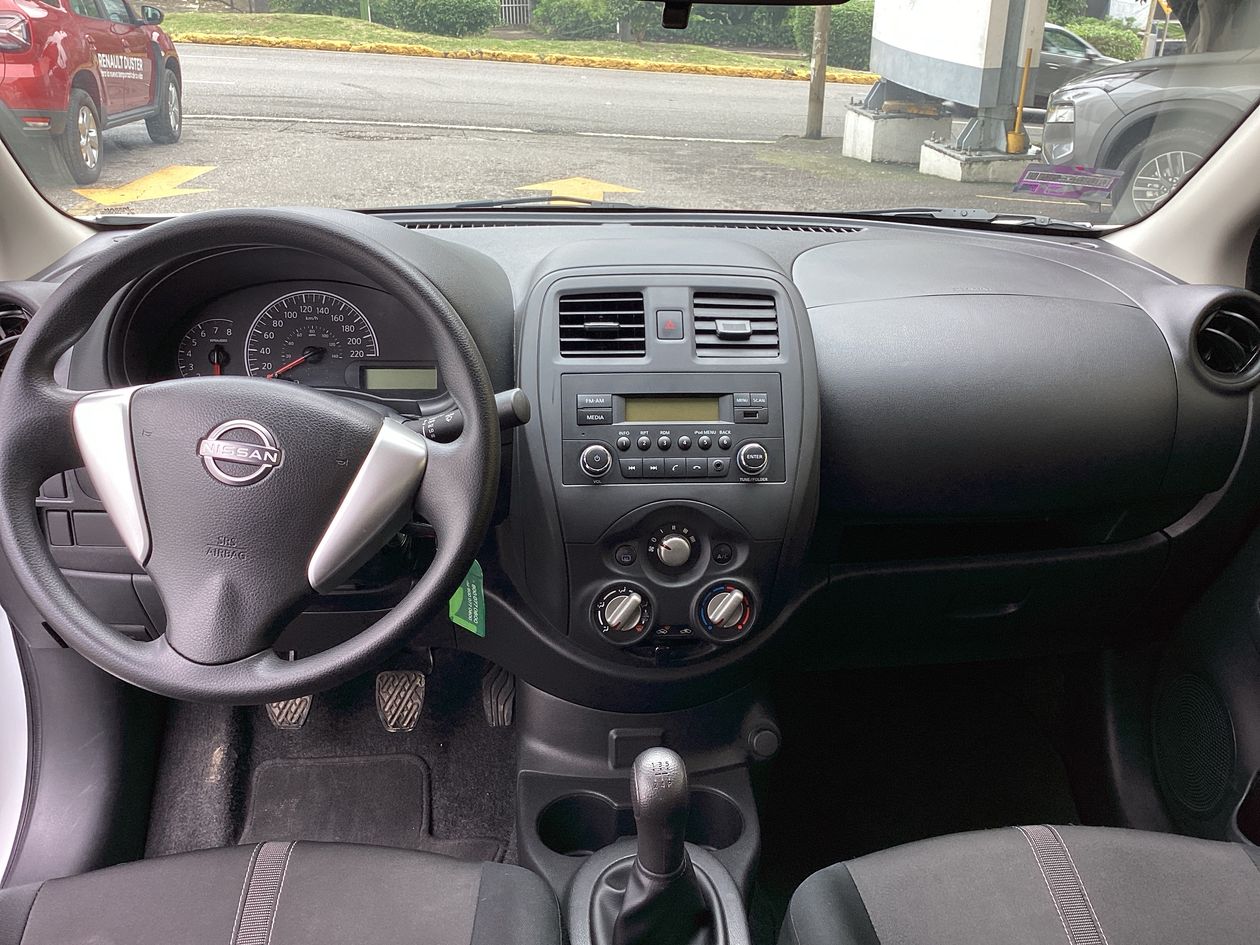 2025 Nissan V-Drive 1.6 A/C Mt