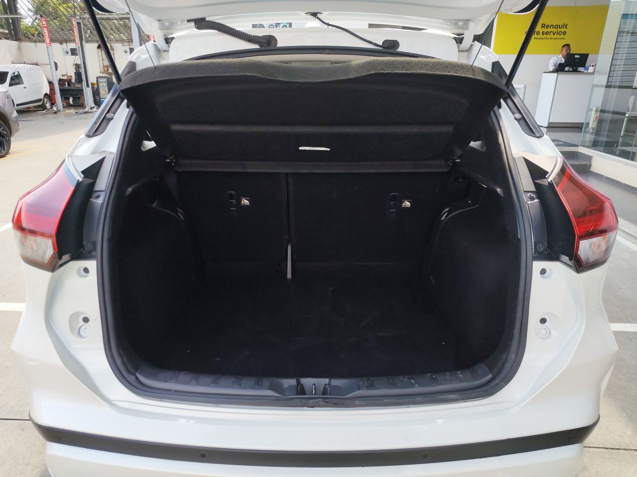 2024 Nissan Kicks KICKS PLAY ADVANCE CVT