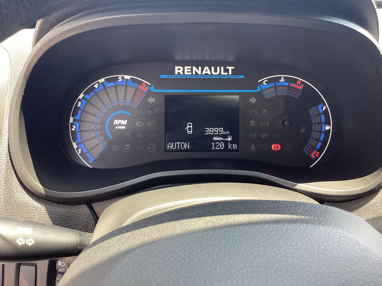 2025 Renault Kwid 1.0 Iconic Mt