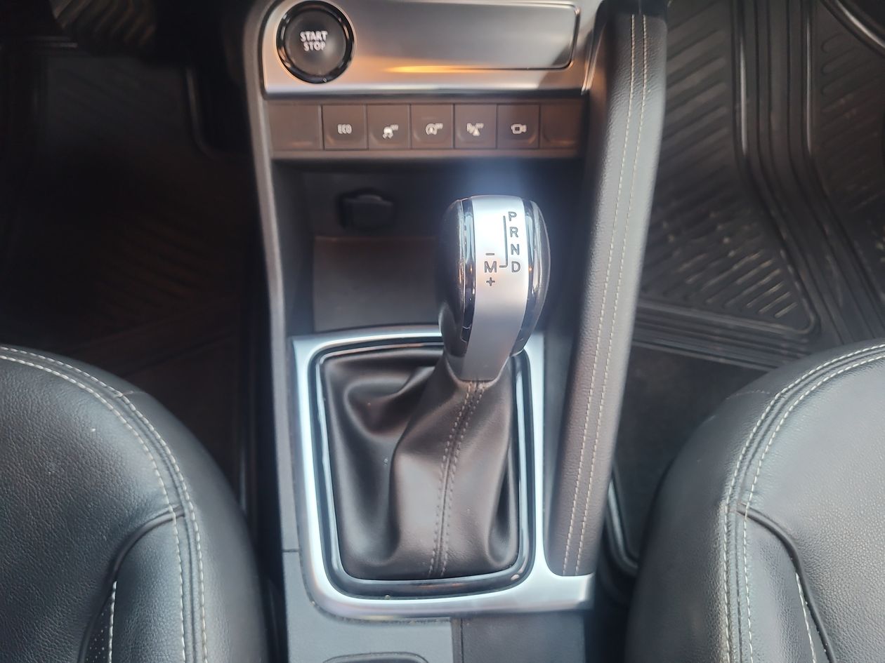 2022 Renault Captur 2.0 Iconic Piel At