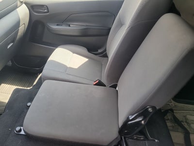 2024 Nissan Urvan 2.5 Panel Amplia AA Mt