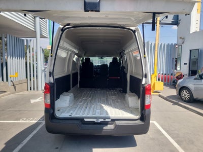 2024 Nissan Urvan 2.5 Panel Amplia AA Mt