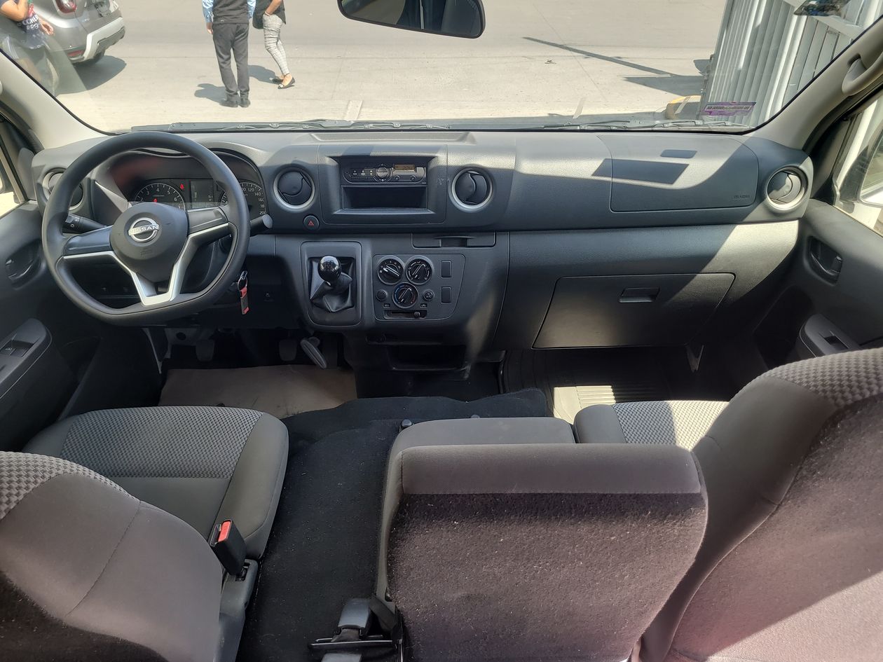 2024 Nissan Urvan 2.5 Panel Amplia AA Mt