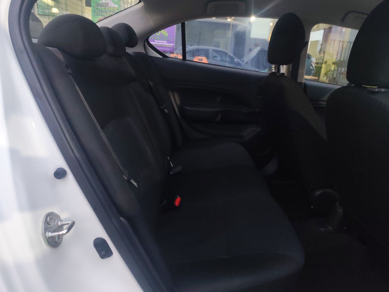 2024 Mitsubishi Mirage 1.2 Glx At