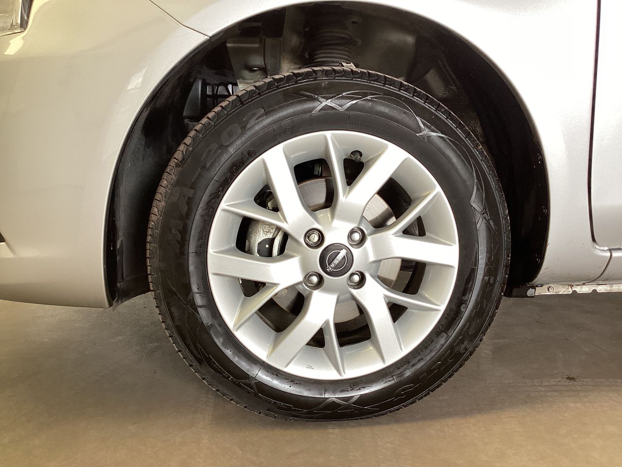 2024 Nissan V-Drive 1.6 A/C Mt