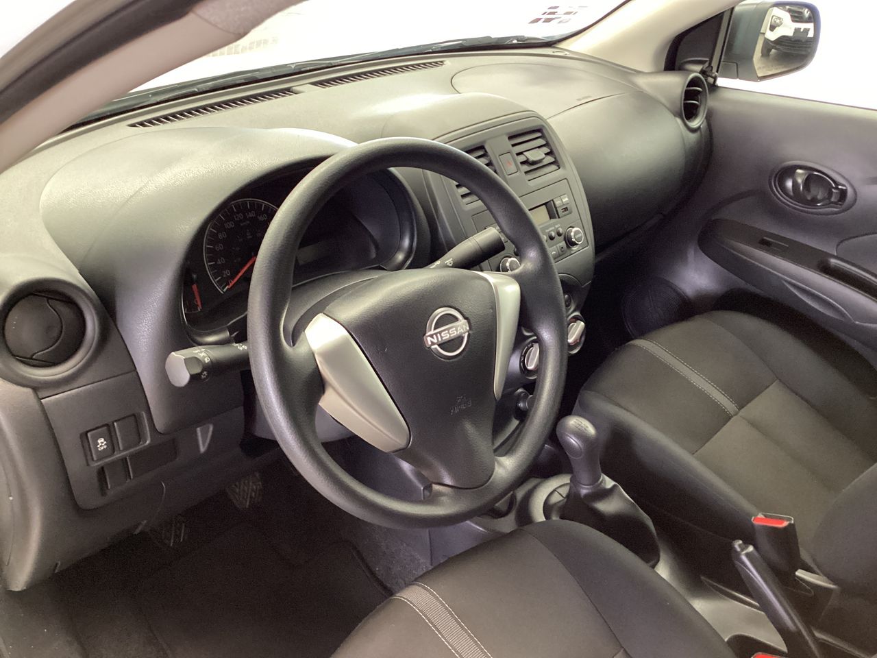 2025 Nissan V-Drive 1.6 A/C Mt