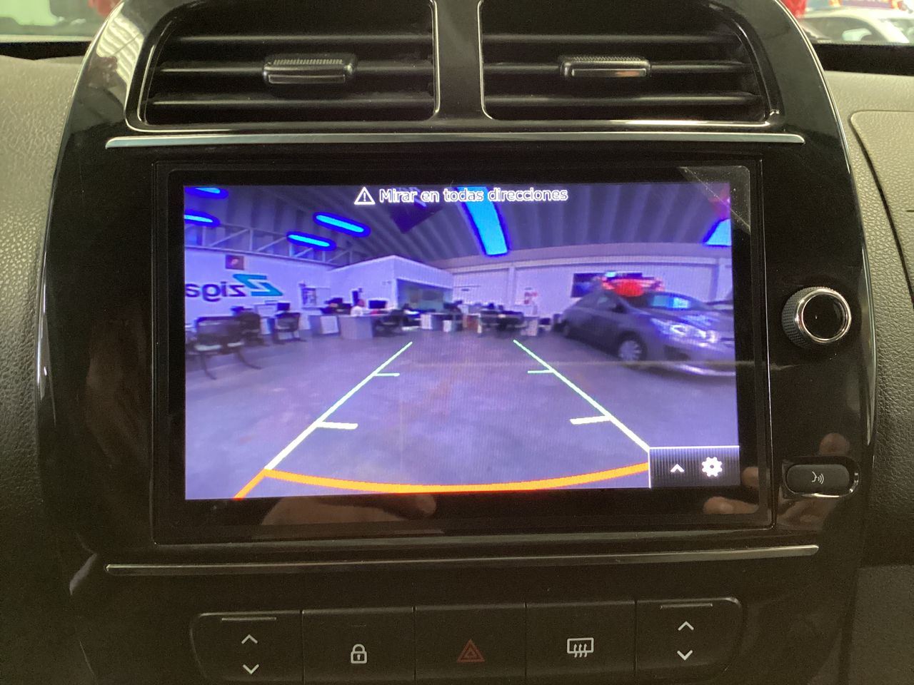 2025 Renault Kwid 1.0 Iconic Mt