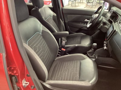 2023 Renault Duster 1.3 Iconic At