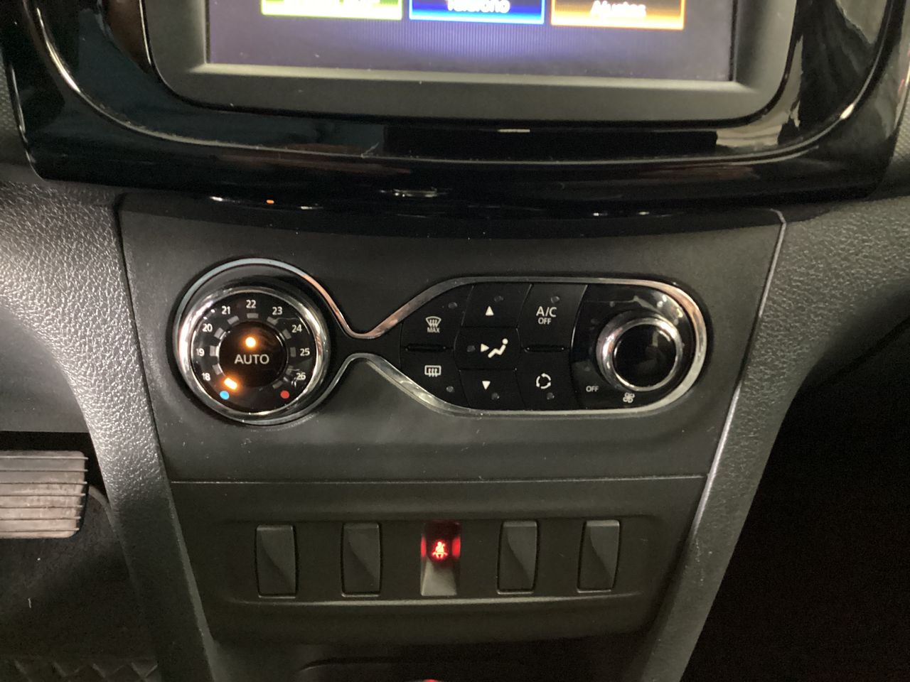 2024 Renault Logan 1.6 Intens At