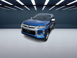 2020 Mitsubishi L200 2.4 Glx Cabina Doble 4x2 Mt