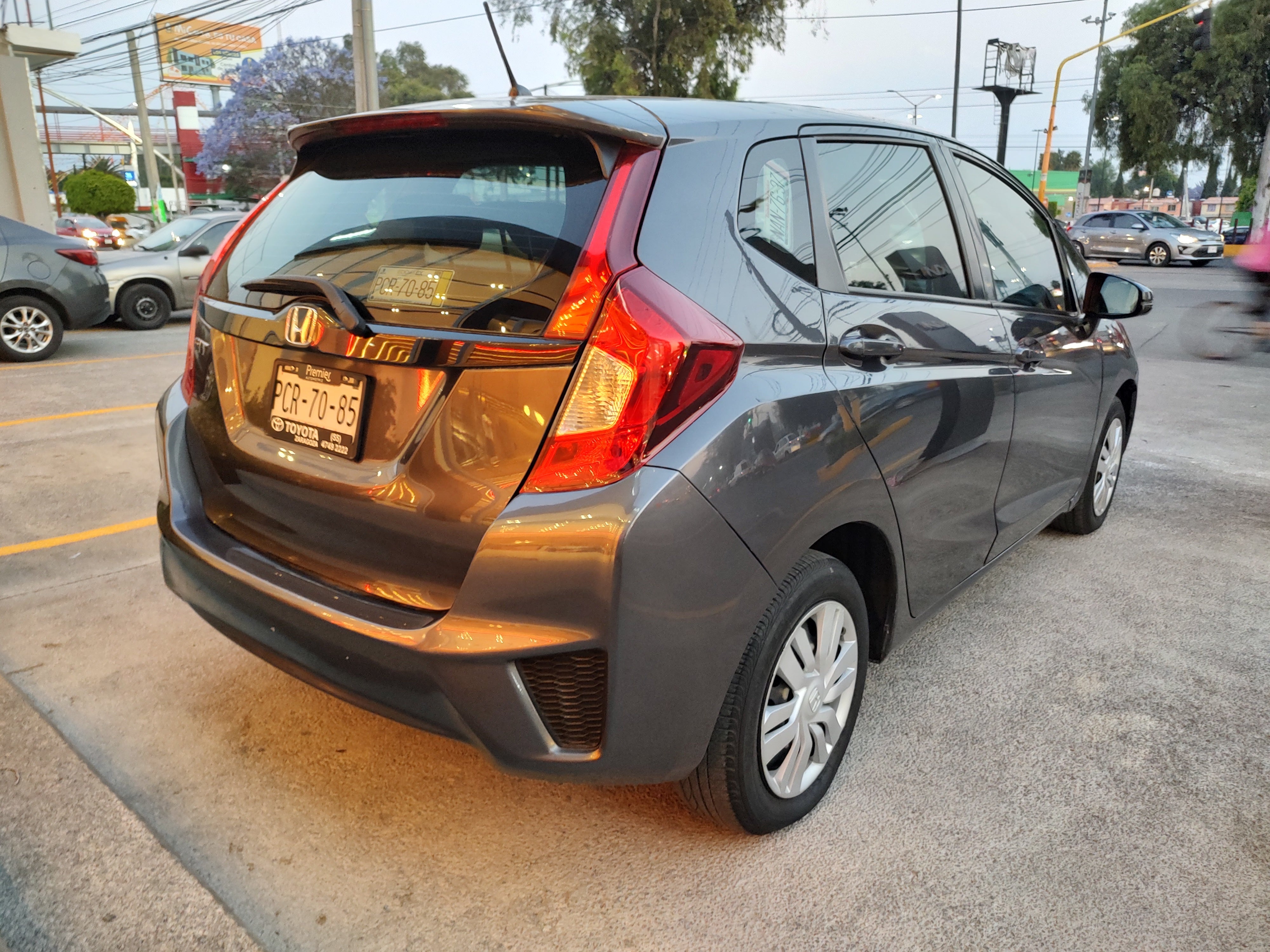 2017 Honda Fit COOL L4 1.5L 130 CP 5 PUERTAS STD BA AA