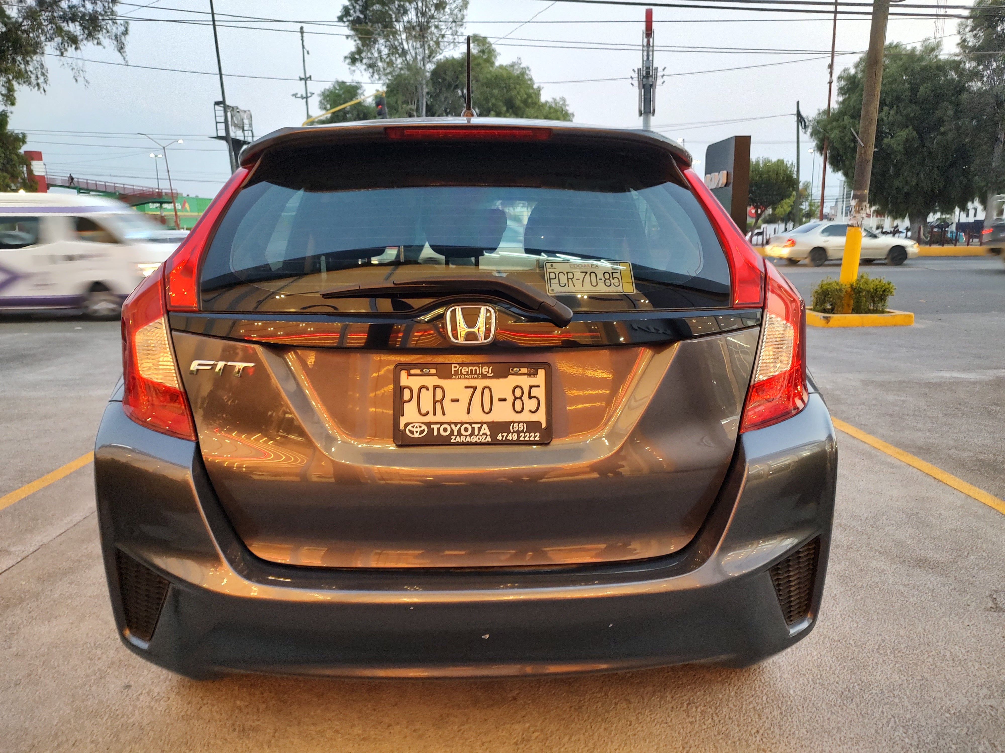2017 Honda Fit COOL L4 1.5L 130 CP 5 PUERTAS STD BA AA