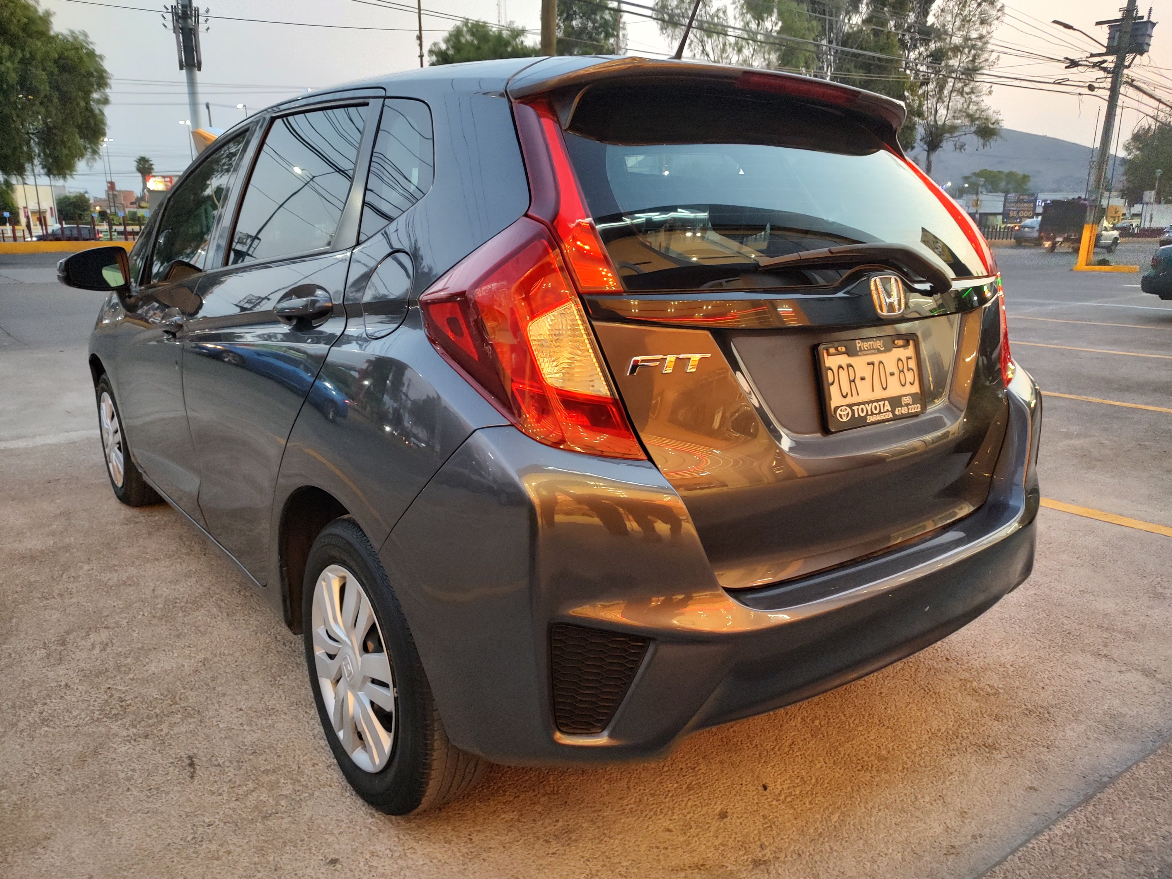 2017 Honda Fit COOL L4 1.5L 130 CP 5 PUERTAS STD BA AA