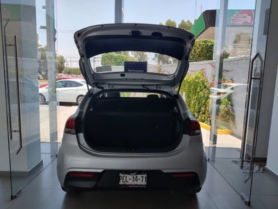 2018 Kia Rio LX, L4, 1.6L, 121 CP, 5 PUERTAS, AUT