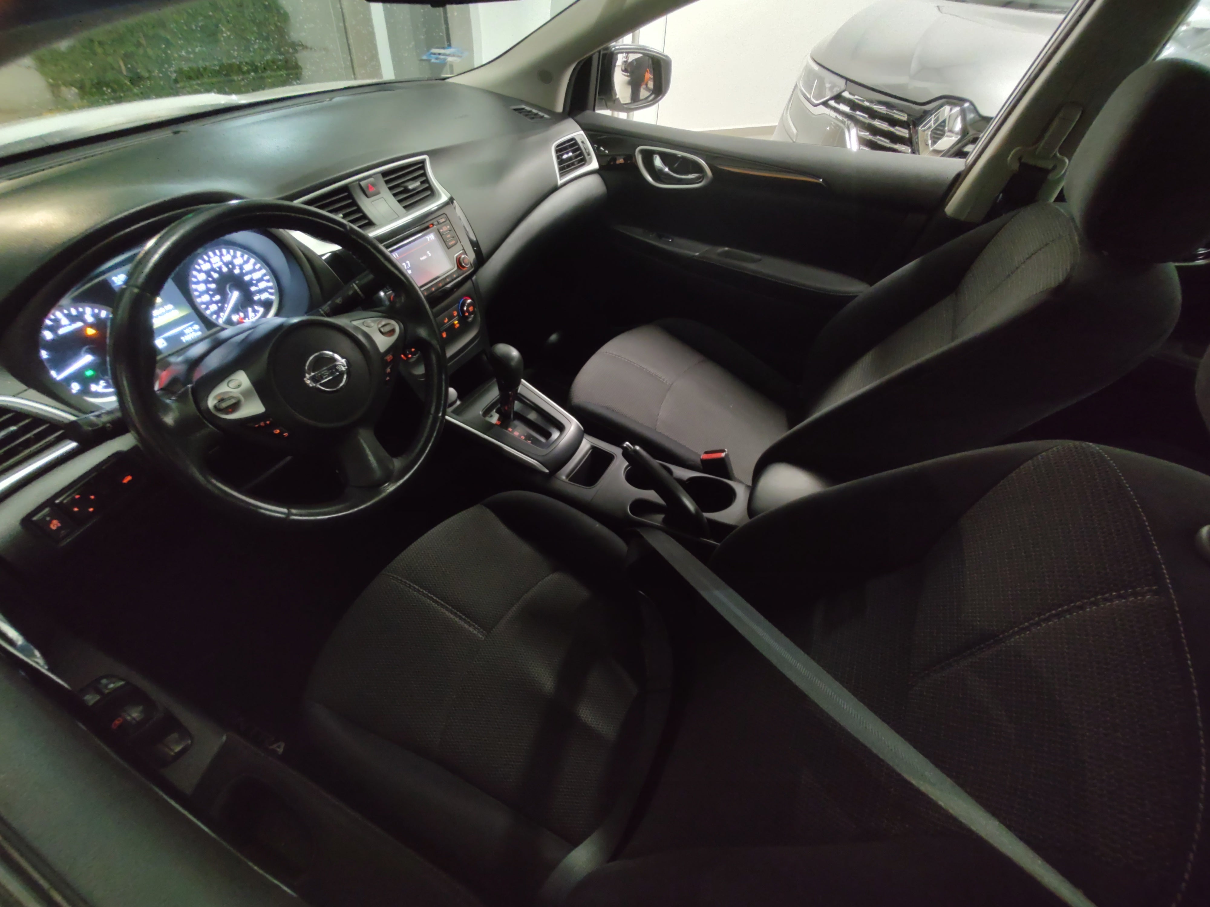 2017 Nissan Sentra ADVANCE L4 1.8L 129 CP 4 PUERTAS AUT BA AA