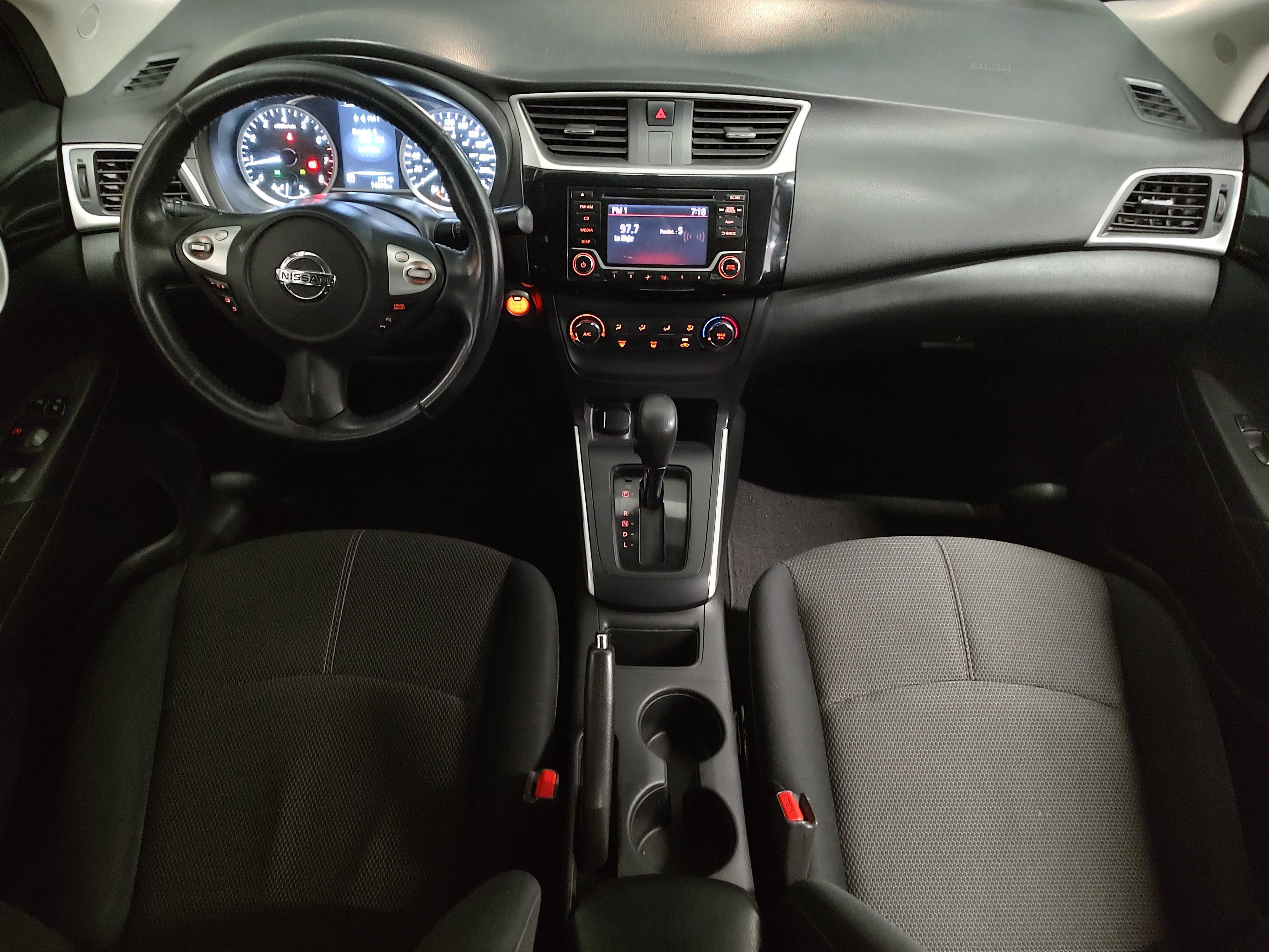 2017 Nissan Sentra ADVANCE L4 1.8L 129 CP 4 PUERTAS AUT BA AA