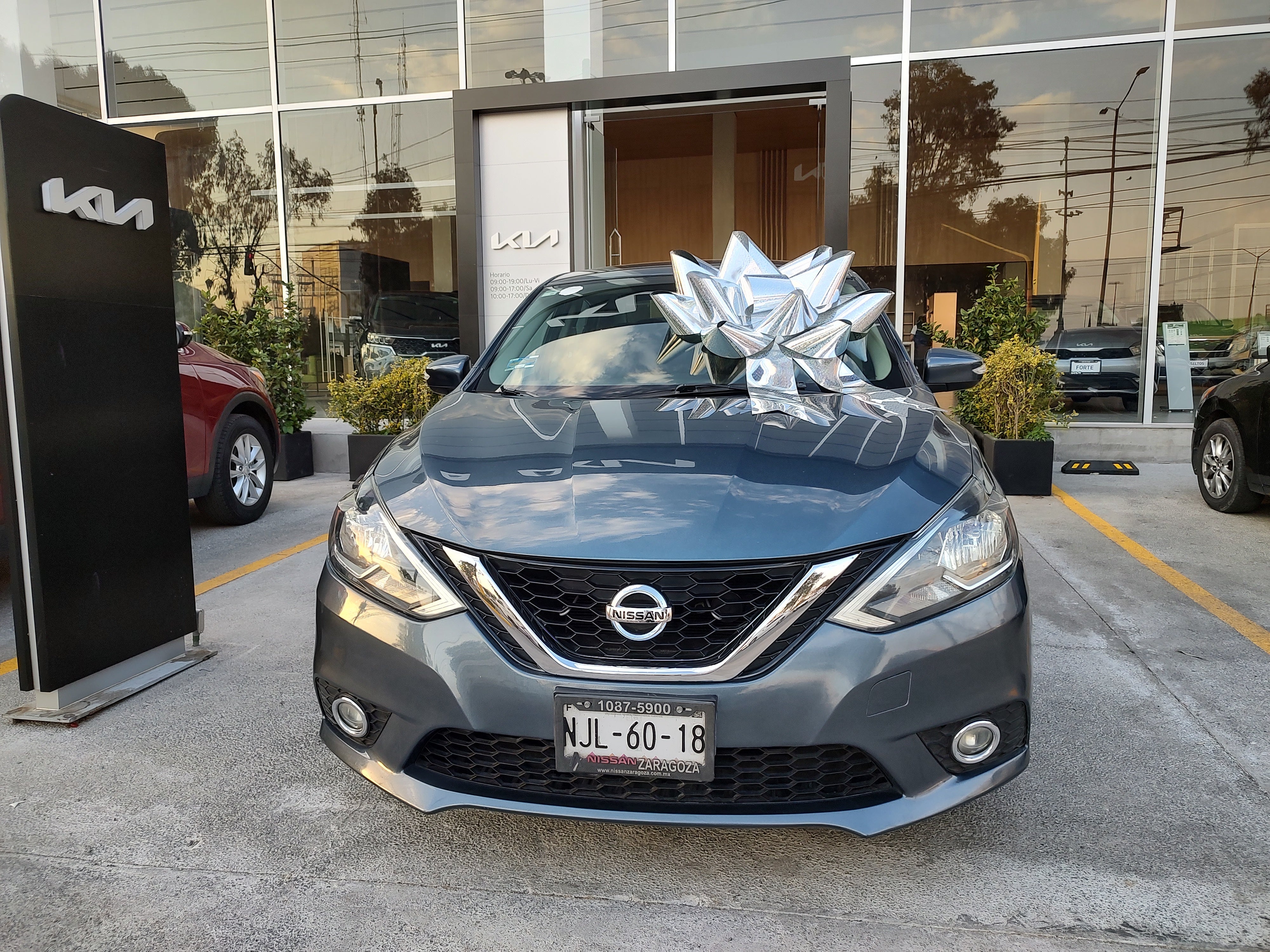 2019 Nissan Sentra ADVANCE L4 1.8L 129 CP 4 PUERTAS AUT BA AA