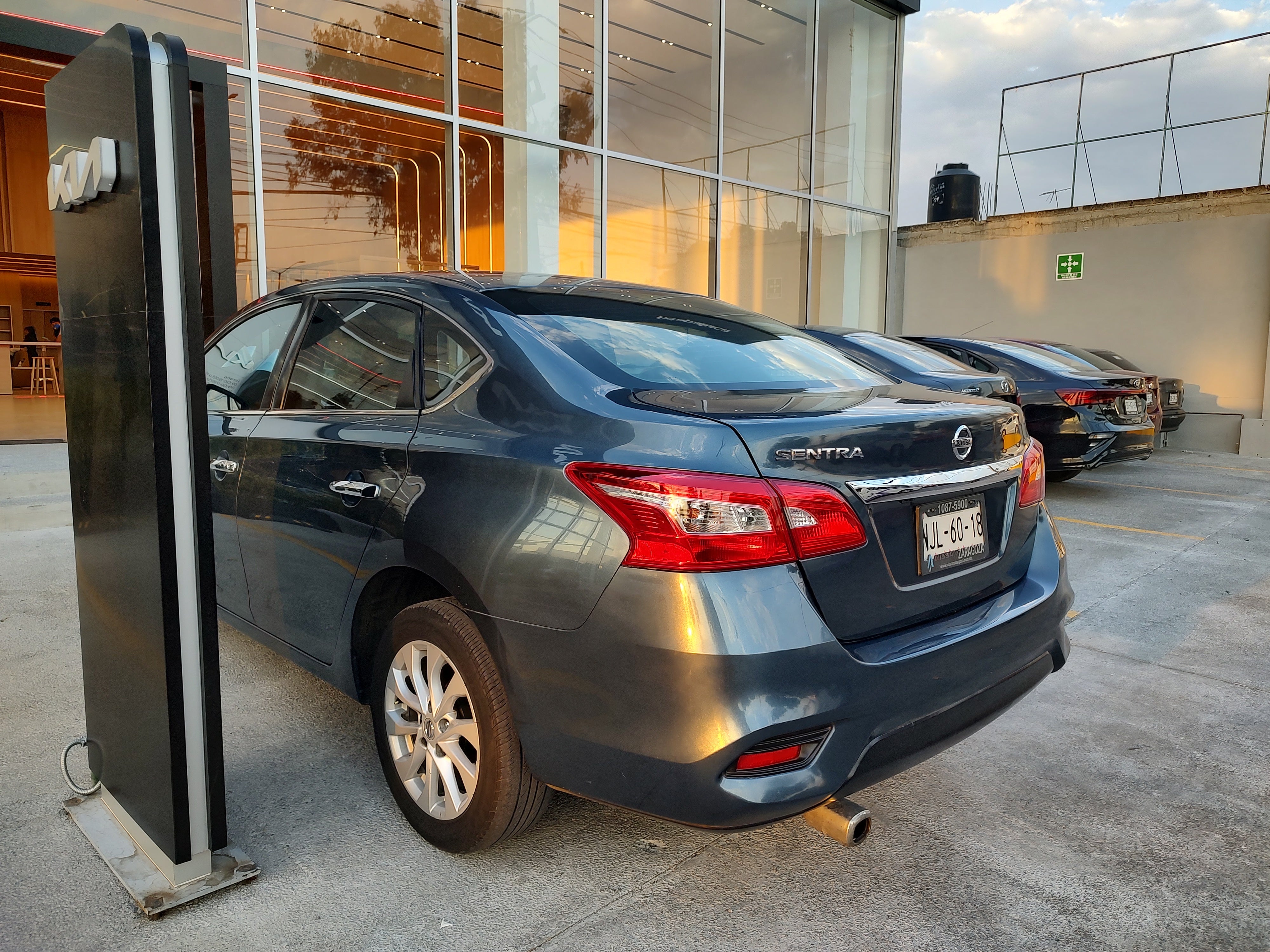 2019 Nissan Sentra ADVANCE L4 1.8L 129 CP 4 PUERTAS AUT BA AA