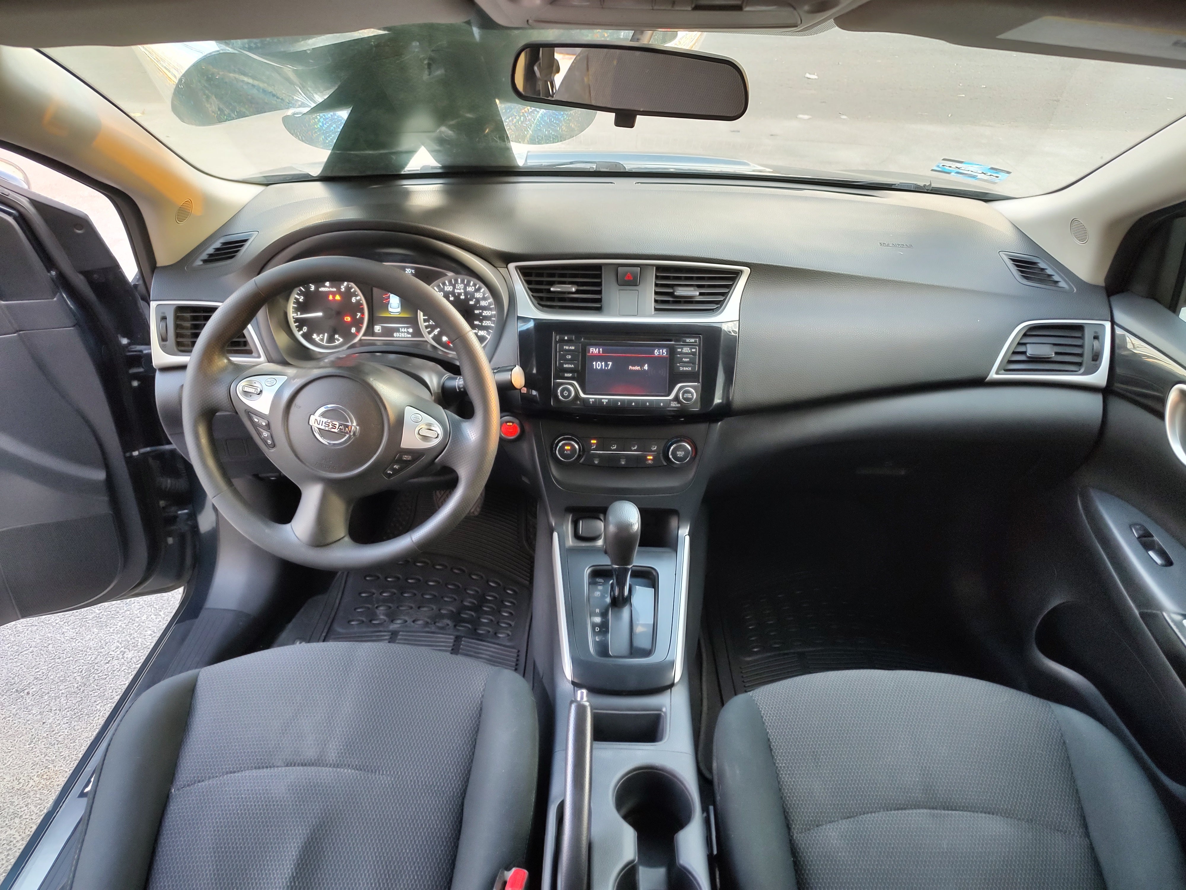 2019 Nissan Sentra ADVANCE L4 1.8L 129 CP 4 PUERTAS AUT BA AA