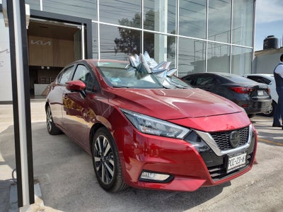 2021 Nissan Versa PLATINUM L4 1.6L 118 CP 4 PUERTAS AUT BA AA
