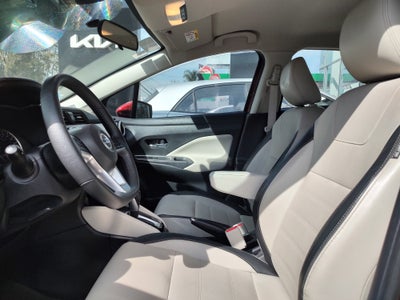 2021 Nissan Versa PLATINUM L4 1.6L 118 CP 4 PUERTAS AUT BA AA