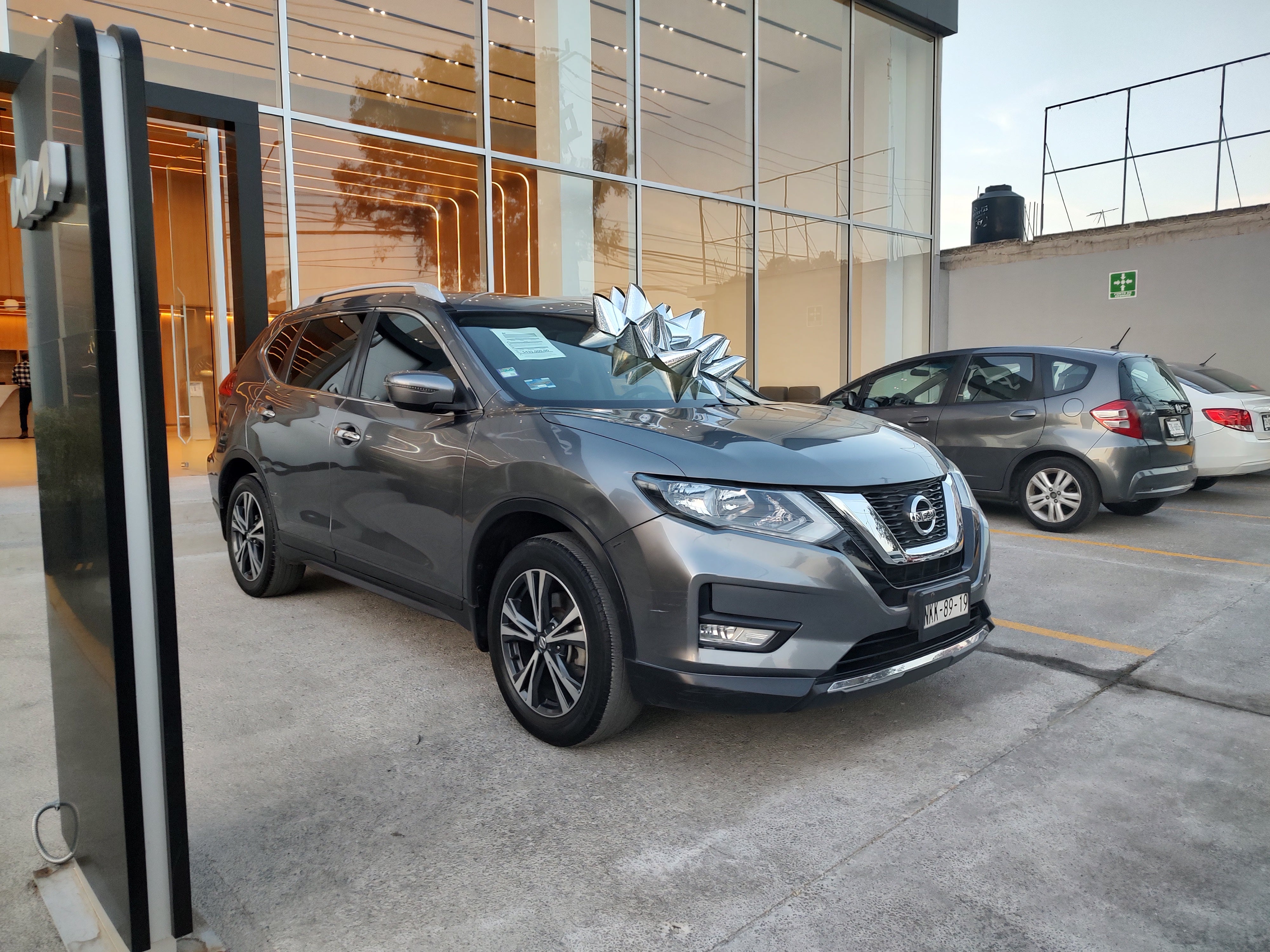 2019 Nissan X-Trail ADVANCE, L4, 2.5L, 5 PUERTAS, AUT CVT, 3 FILAS