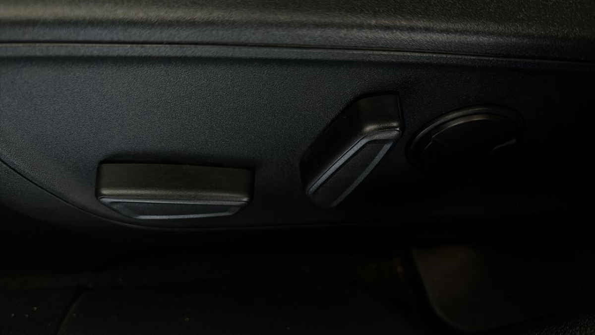 2022 Ford Escape 5p Titanium HEV L4/2.5 Aut