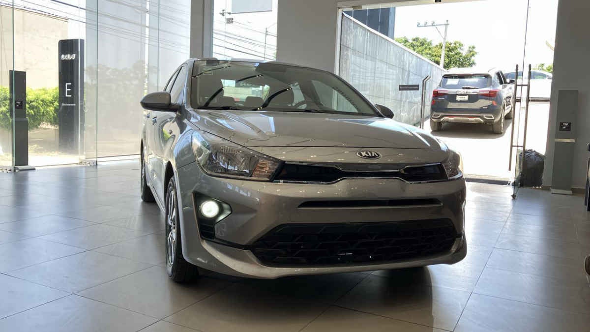 2021 Kia KIA RIO SEDAN 4p LX L4/1.6 Man
