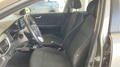 2021 Kia KIA RIO SEDAN 4p LX L4/1.6 Man