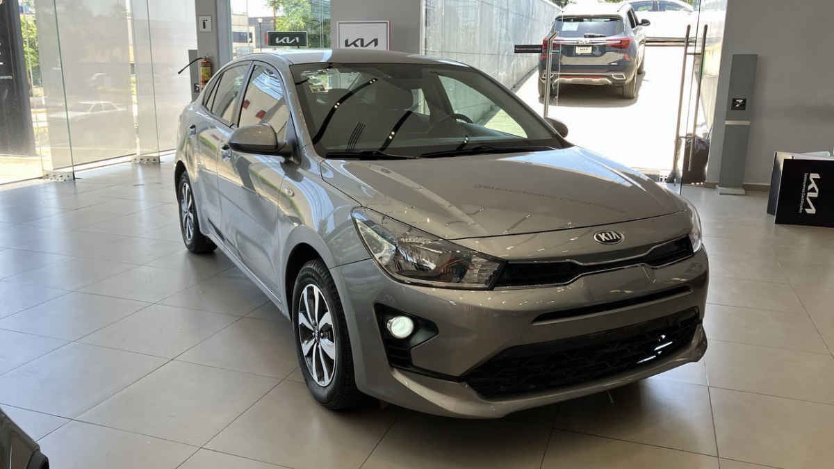 2021 Kia KIA RIO SEDAN 4p LX L4/1.6 Man