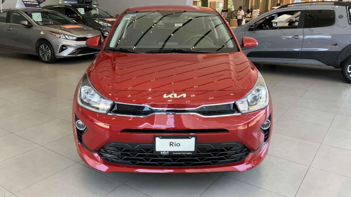 2023 Kia KIA RIO HB 5p LX L4/1.6 Aut