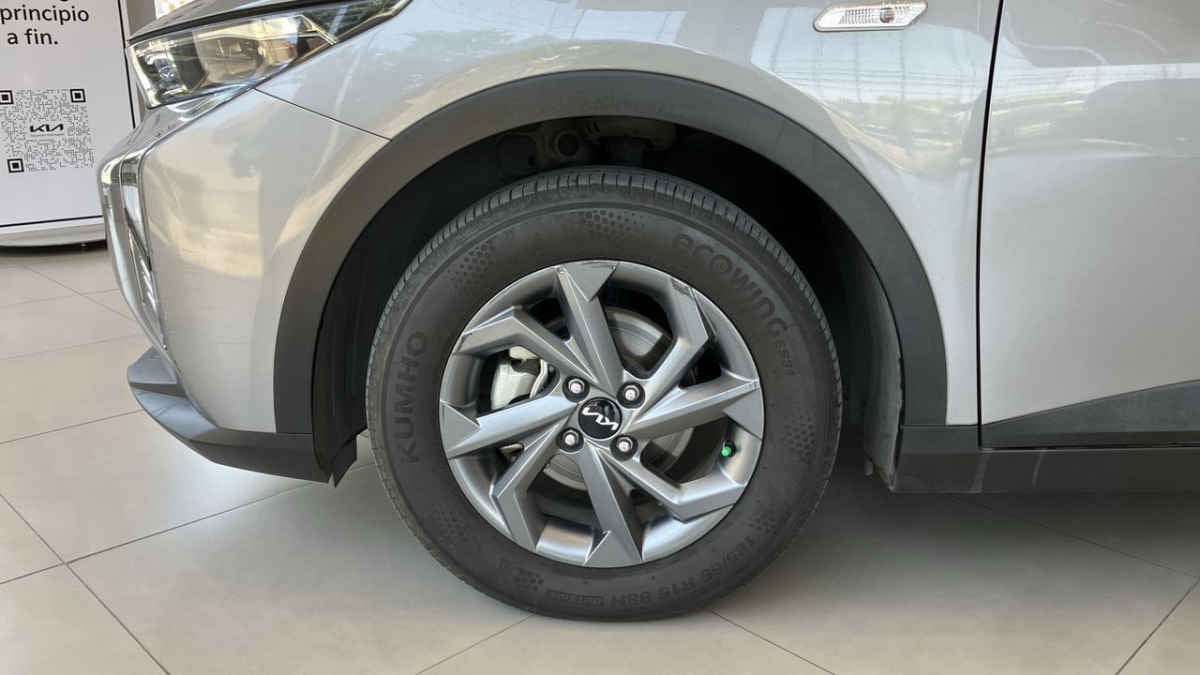2024 Kia K3 5p LX L4/1.6 Man