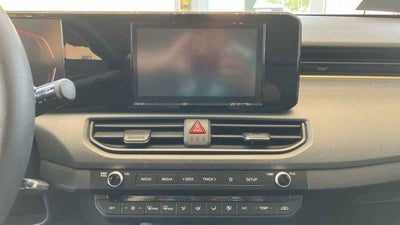 2024 Kia K3 5p LX L4/1.6 Man