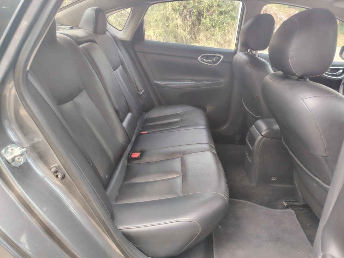 2019 Nissan Sentra 4p Exclusive L4/1.8 Aut Nave